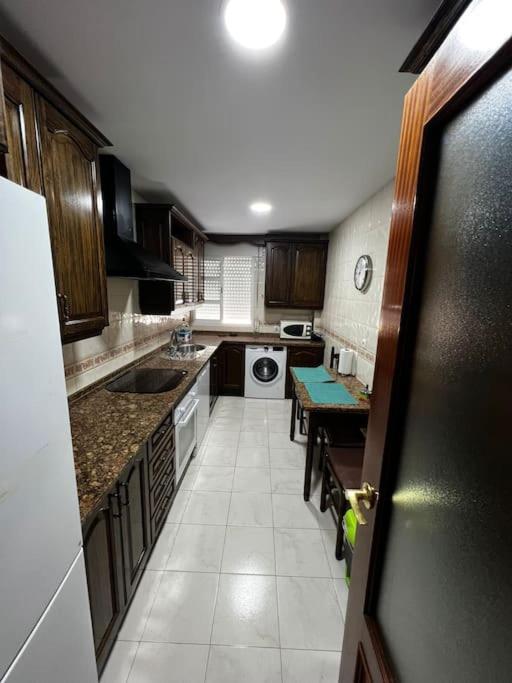 Piso En Calzada Duquesa Isabel Apartment Sanlucar de Barrameda Bagian luar foto